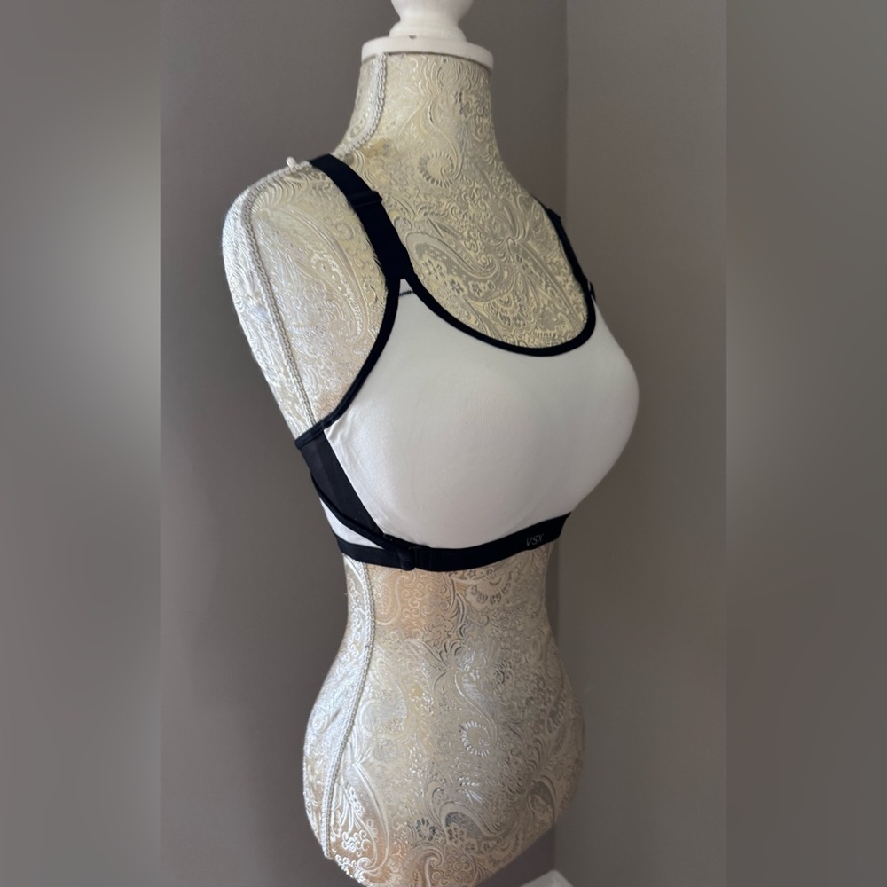 Victoria's Secret 34C SPORT VSX Knockout